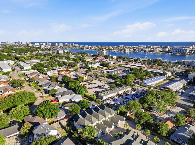 2 bedroom Townhouse at 235 Pelican Place #Unit 20, Pelican Place T/H East Lot 20, Destin — photo 4