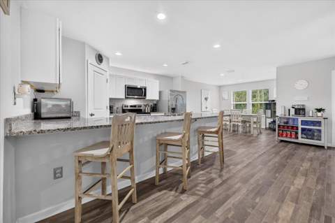 520 Whispering Creek Avenue, Freeport FL - photo 17 of 56