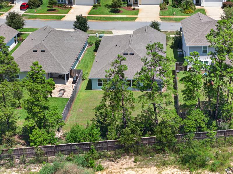 4 bedroom Detached Single Family at 380 This Way, Hammock Bay, Freeport — photo 4