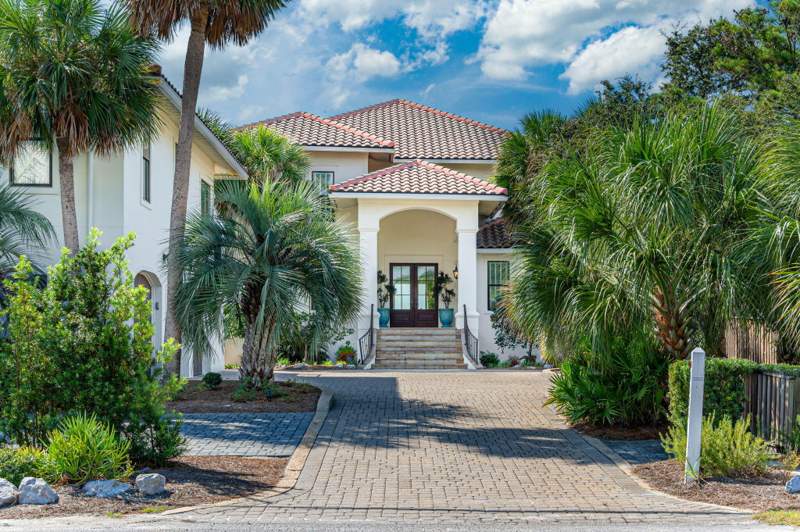 8 bedroom Detached Single Family at 4525 W County Hwy 30A, Dune Allen, Santa Rosa Beach — photo 2