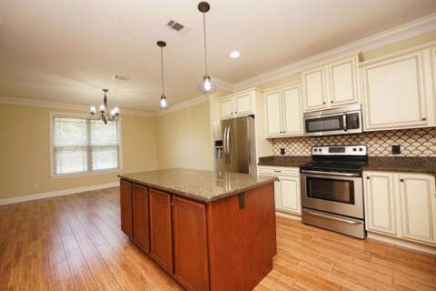 745 2Nd Avenue, Fort Walton Beach FL - photo 11 of 46