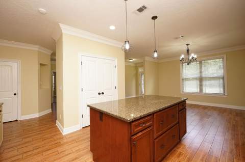 745 2Nd Avenue, Fort Walton Beach FL - photo 12 of 46