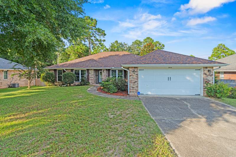 4 bedroom Detached Single Family at 2868 Atoka Trail, Cherokee Bend S/D Ph 2, Crestview — photo 2