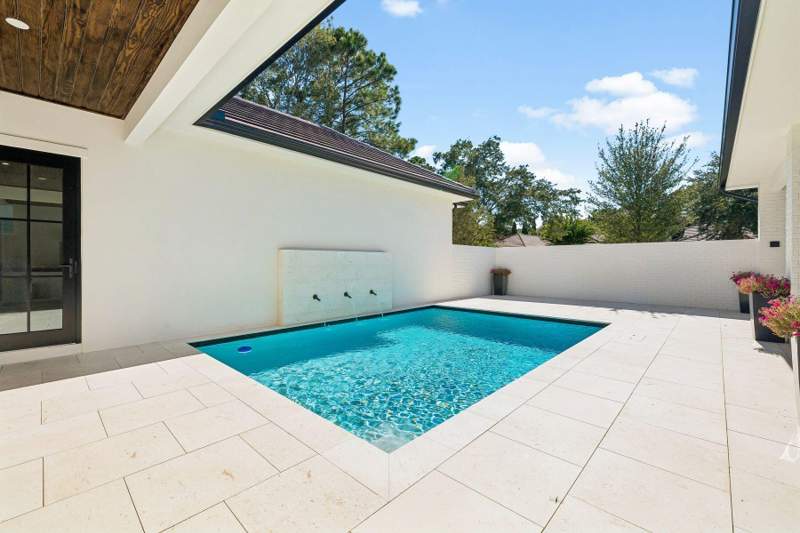 4 bedroom Detached Single Family at 3563 Preserve Drive, Burnt Pine, Miramar Beach — photo 5