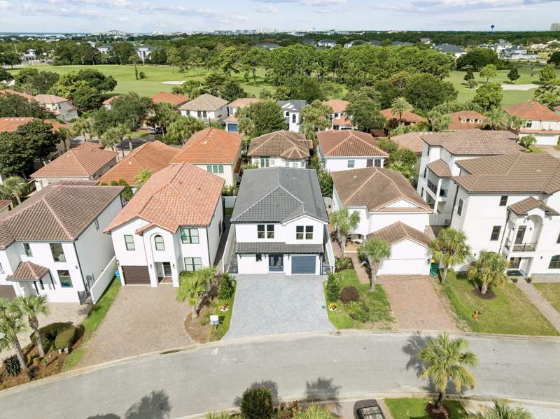 4 bedroom Detached Single Family at 230 Inverrary Drive, Calusa Bay S/D Lot 9 Blk B, Destin — photo 3