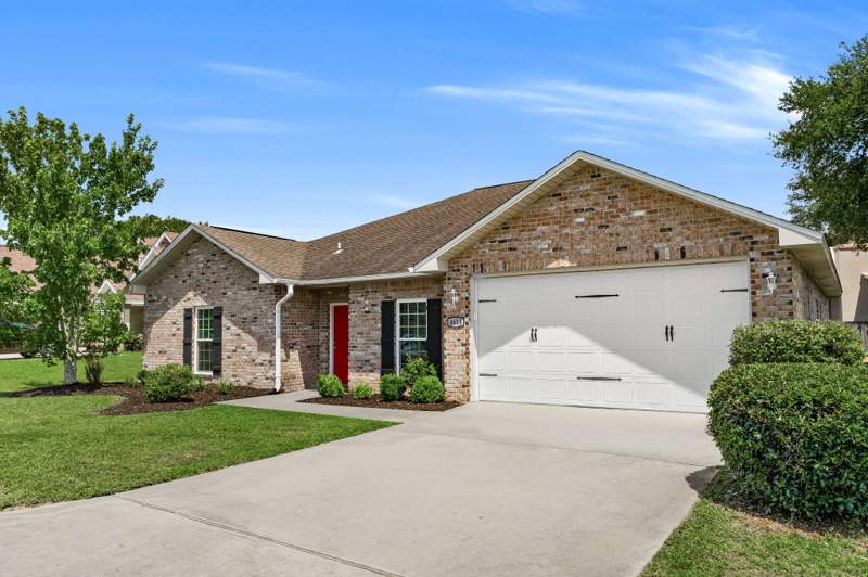 4 bedroom Detached Single Family at 4614 Hermosa Road, Duggan Pond Estates, Crestview — photo 3
