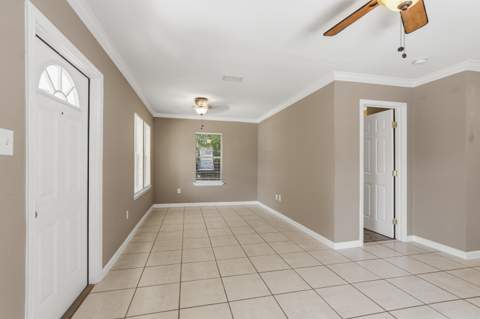 120 N Davis Lane, DeFuniak Springs FL - photo 7 of 36