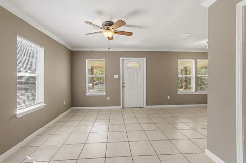 120 N Davis Lane, DeFuniak Springs FL - photo 8 of 36