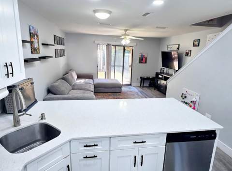 11 NW Poulton Drive #Unit E, Fort Walton Beach FL - photo 6 of 24