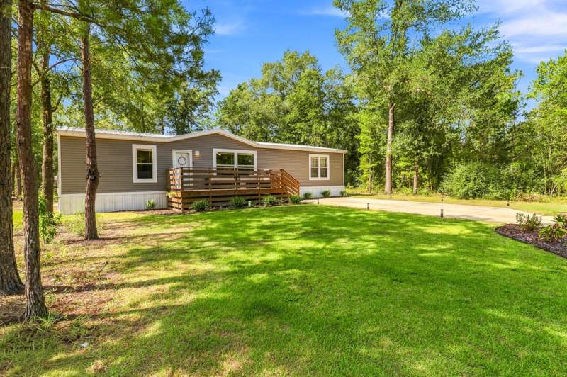 3 bedroom Manufactured Home at 645 W Violet, Oakwood Hills, DeFuniak Springs — photo 3