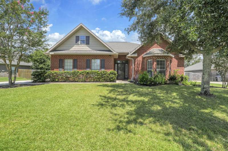 3 bedroom Detached Single Family at 163 Camellia Court, Hammock Bay, Freeport — photo 2