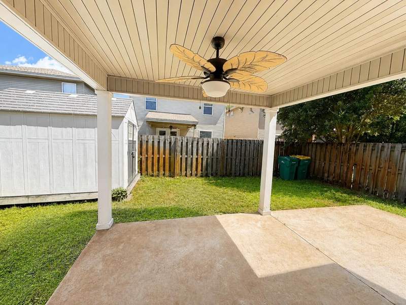 3 bedroom Detached Single Family at 2907 Five Oaks Lane, Summerwood, Shalimar — photo 2