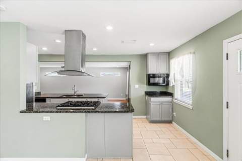 213 Newcastle Drive, Fort Walton Beach FL - photo 19 of 51