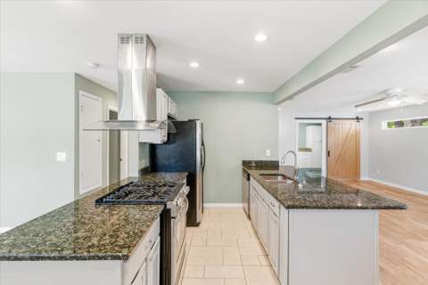 213 Newcastle Drive, Fort Walton Beach FL - photo 18 of 51