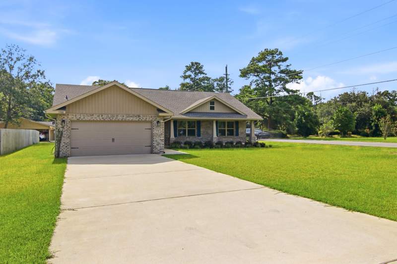 4 bedroom Detached Single Family at 5908 Silvercrest Boulevard, Silvercrest, Crestview — photo 3