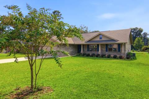 5908 Silvercrest Boulevard, Crestview FL - photo 7 of 47