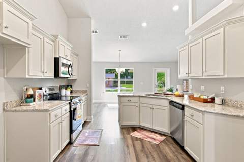 5908 Silvercrest Boulevard, Crestview FL - photo 19 of 47