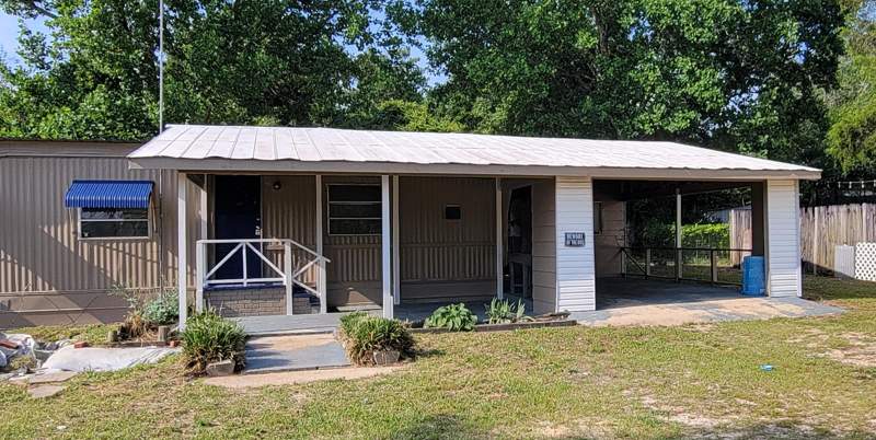 2 bedroom Mobile Home at 33 W Oleander Avenue, Oakwood Hills Unit 1, Mossy Head — photo 2