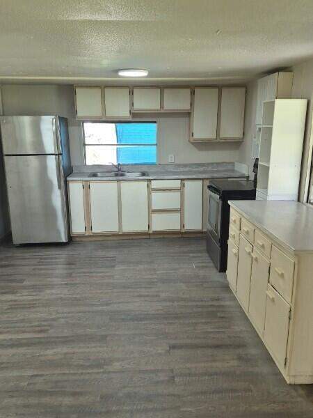 2 bedroom Mobile Home at 33 W Oleander Avenue, Oakwood Hills Unit 1, Mossy Head — photo 4