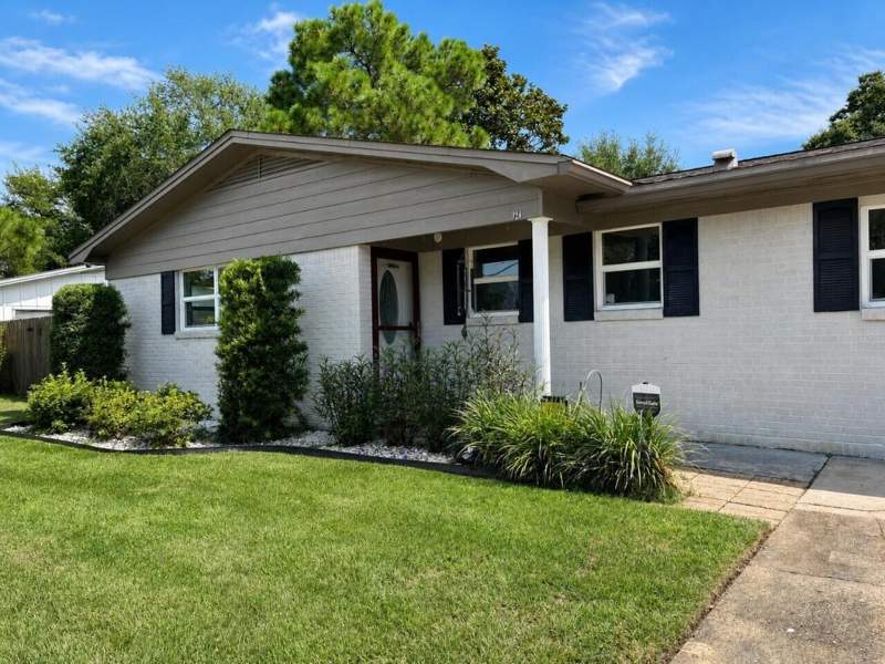 3 bedroom Detached Single Family at 124 NW Sotir Street, Bayou Woods, Fort Walton Beach — photo 4