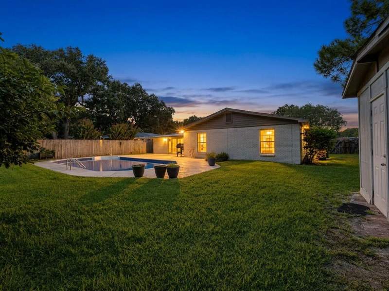 3 bedroom Detached Single Family at 124 NW Sotir Street, Bayou Woods, Fort Walton Beach — photo 3