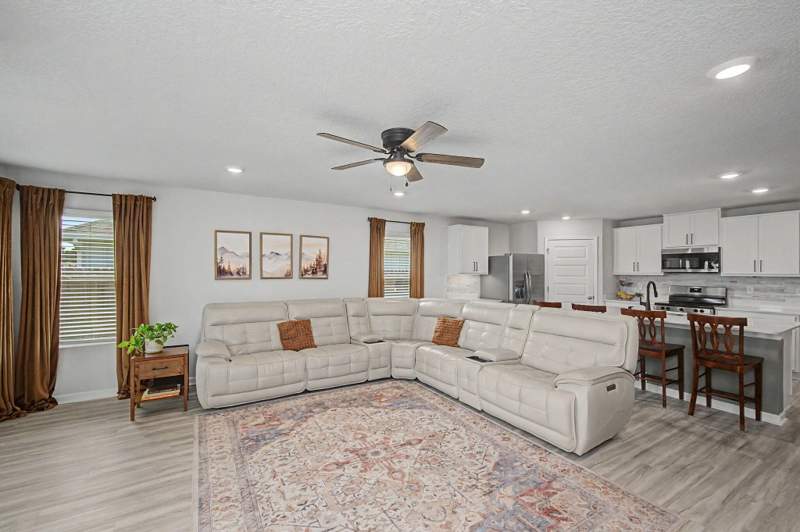 5 bedroom Detached Single Family at 615 Champ Trail, Shoal River Landing, Crestview — photo 3