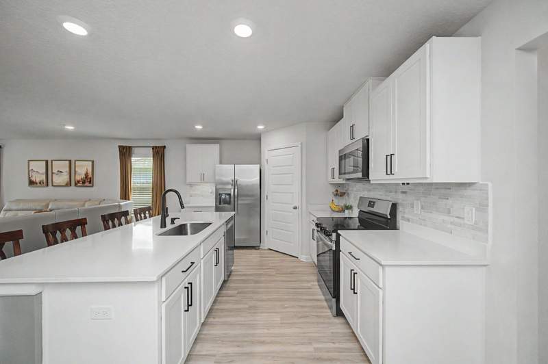 5 bedroom Detached Single Family at 615 Champ Trail, Shoal River Landing, Crestview — photo 4