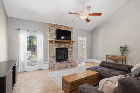 921 Nutmeg Avenue, Niceville FL - photo 8 of 38