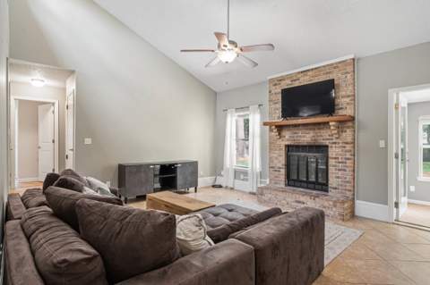 921 Nutmeg Avenue, Niceville FL - photo 7 of 38