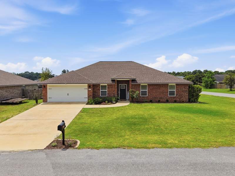 4 bedroom Detached Single Family at 5302 Moore Loop, Lee Farms Ph III, Crestview — photo 4