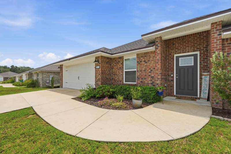 4 bedroom Detached Single Family at 5302 Moore Loop, Lee Farms Ph III, Crestview — photo 5