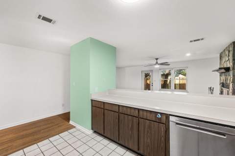 956 Mcfarlan Avenue, Fort Walton Beach FL - photo 9 of 31