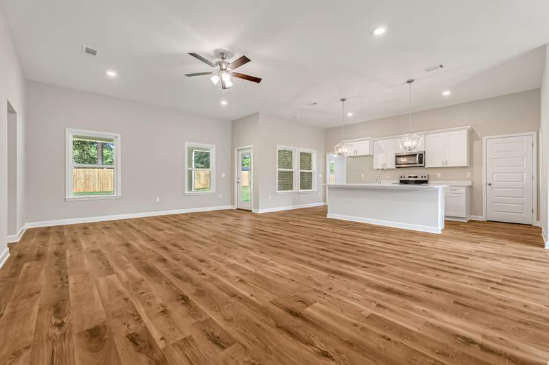 5 bedroom Detached Single Family at 6126 Mildred's Way, Southern Charm, Crestview — photo 5