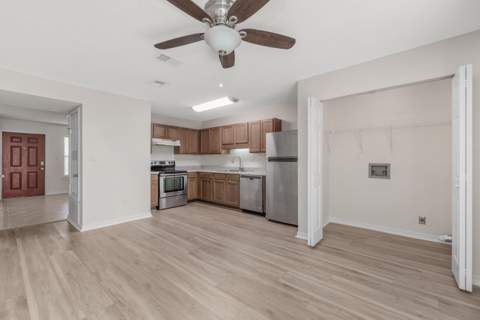 92 Bradford Street #11, Fort Walton Beach FL - photo 6 of 22