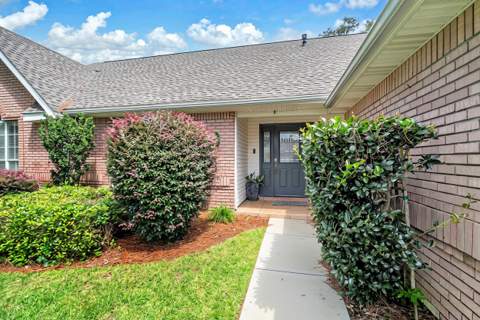928 The Masters Boulevard, Shalimar FL - photo 8 of 49