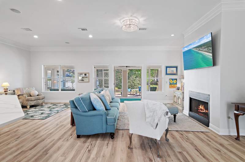 3 bedroom Detached Single Family at 285 Tequesta Drive, Emerald Lakes, Destin — photo 2