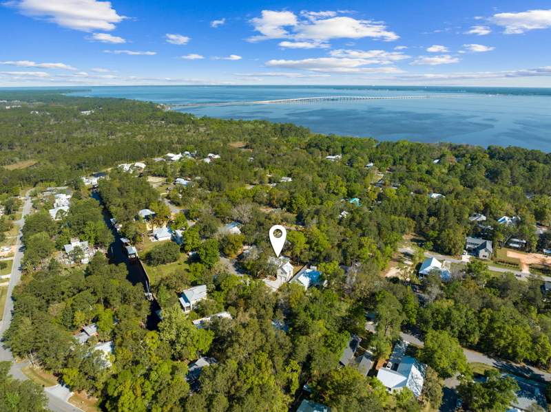 5 bedroom Detached Single Family at 276 Little Canal Drive, Daughettes Amended, Santa Rosa Beach — photo 2