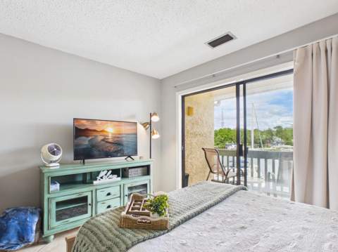 300 Yacht Club Drive #15, Niceville FL - photo 8 of 33