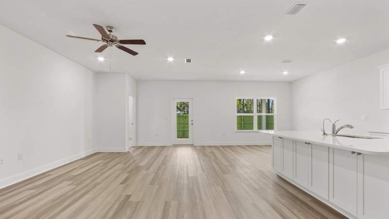 4 bedroom Detached Single Family at 174 Eagle Owl Drive, Owl's Head Farms, Freeport — photo 4