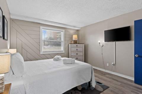 885 Santa Rosa Boulevard #101, Fort Walton Beach FL - photo 12 of 42