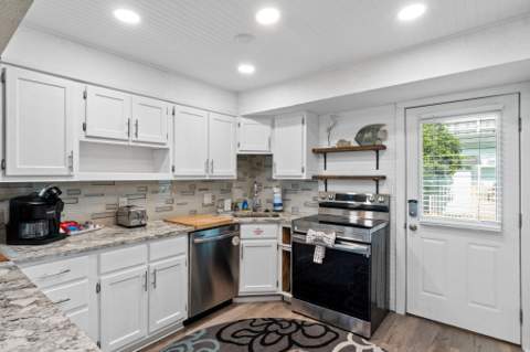 885 Santa Rosa Boulevard #101, Fort Walton Beach FL - photo 16 of 42