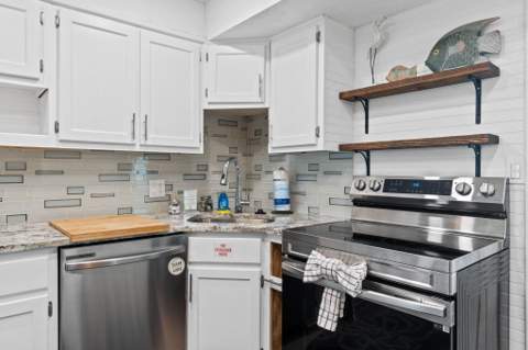 885 Santa Rosa Boulevard #101, Fort Walton Beach FL - photo 17 of 42