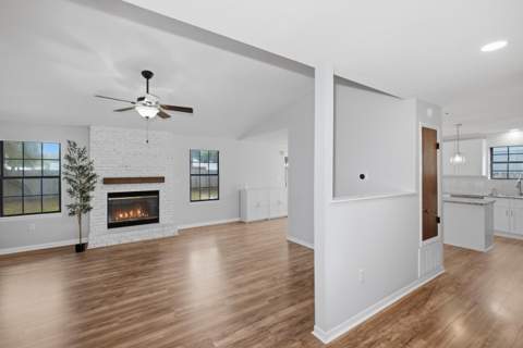 1134 Rhonda Drive, Niceville FL - photo 7 of 87