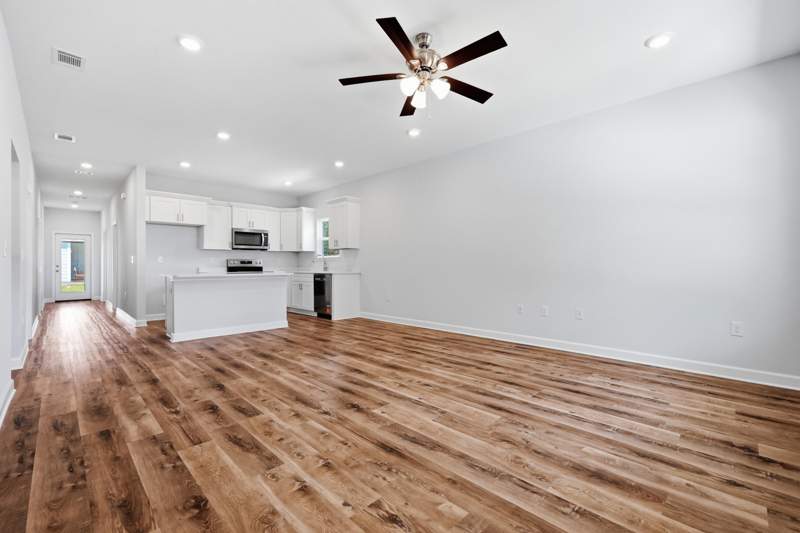 3 bedroom Detached Single Family at 74 Caswell Branch Road, Grande Oaks, Freeport — photo 5