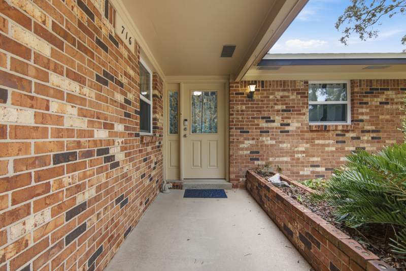 4 bedroom Detached Single Family at 716 Bradford Drive, Colony Est 3rd Add, Fort Walton Beach — photo 4