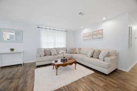 716 Bradford Drive, Fort Walton Beach FL - photo 10 of 50