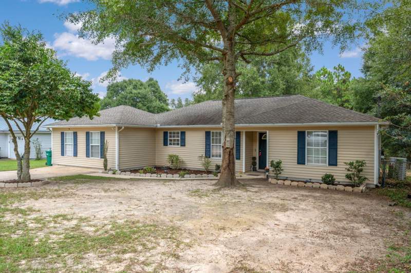 4 bedroom Detached Single Family at 6139 Old Hickory Road, Auburn Estates, Crestview — photo 3