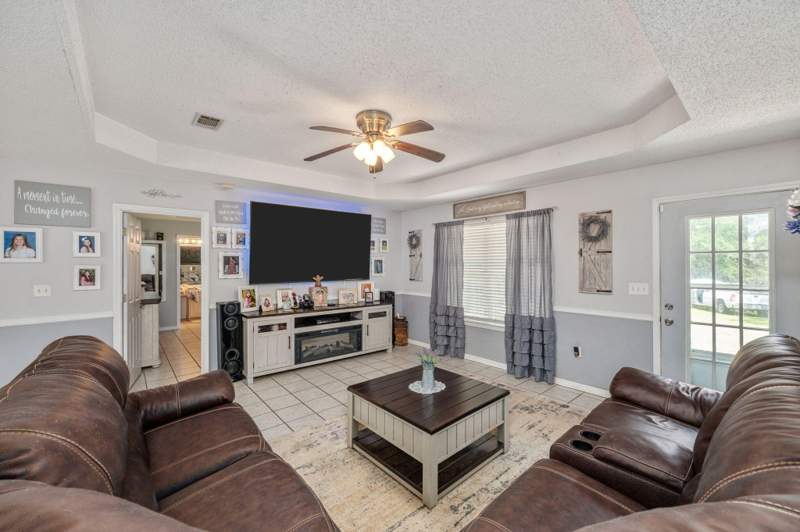 4 bedroom Detached Single Family at 6139 Old Hickory Road, Auburn Estates, Crestview — photo 5