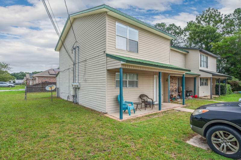 6 bedroom Townhouse at 1702 E 1St Avenue, Peppertree, Crestview — photo 3