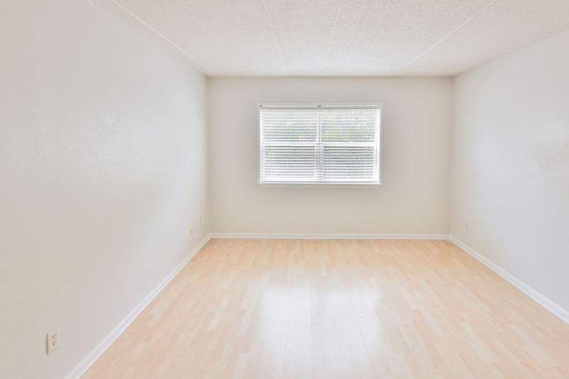 1 bedroom Condominium at 209 W Miracle Strip Parkway #H201, Cedars Condo, Mary Esther — photo 5